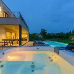Villa Eriani By Istrialux Čabrunići