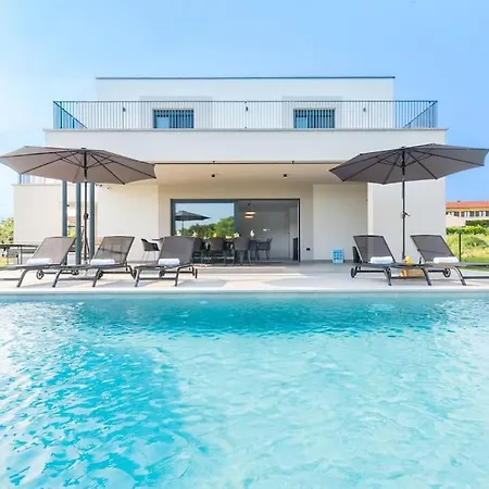 别墅 Eriani By Istrialux