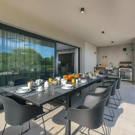 Eriani By Istrialux Cabrunici