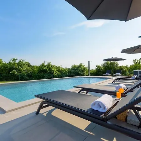 Eriani By Istrialux Cabrunici