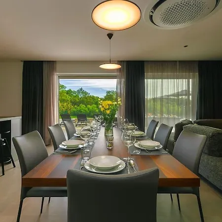 빌라 Eriani By Istrialux