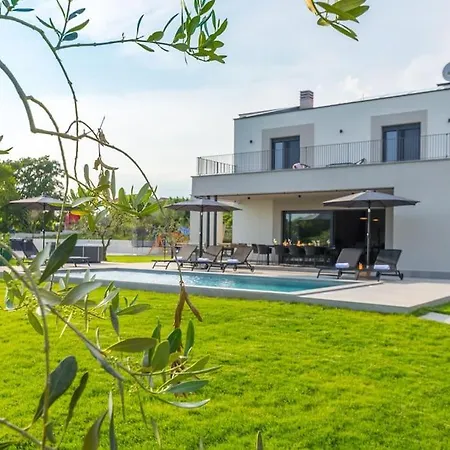 Eriani By Istrialux Cabrunici