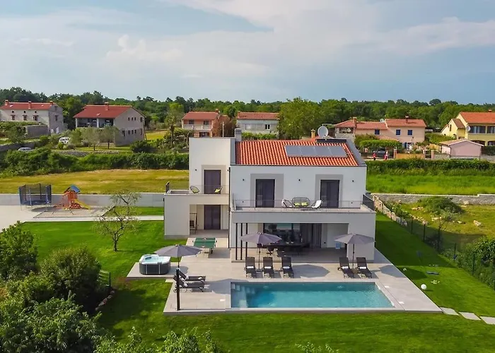 Eriani By Istrialux Cabrunici